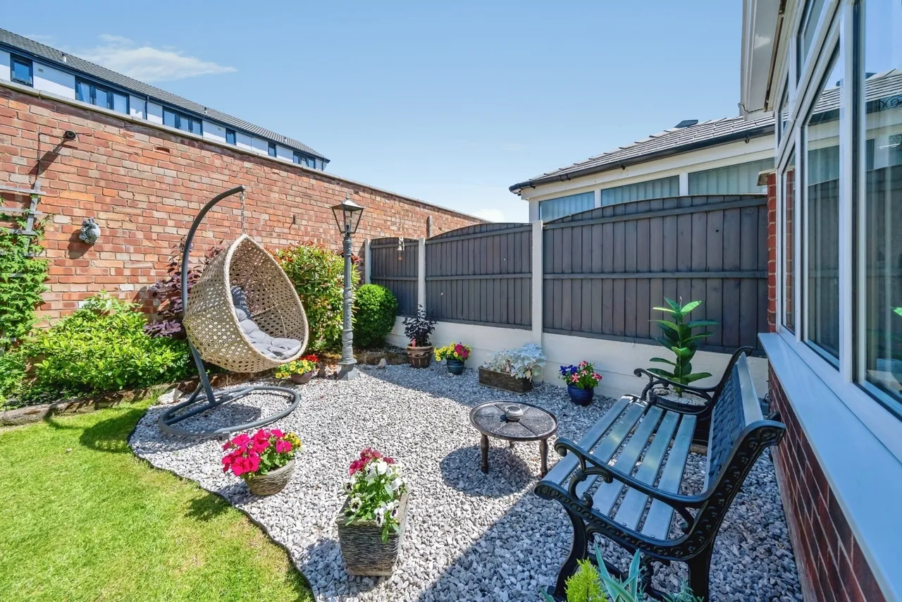 Byron Court, Warrington, WA2, photo 12