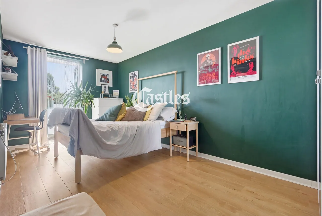 Bathurst Square, London, N15, photo 11