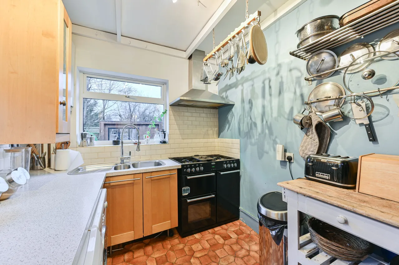 18 Fontaine Road, London, photo 9