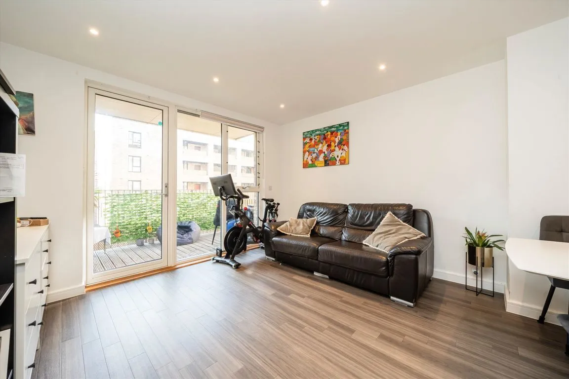Bollo Bridge Road, W3, photo 2