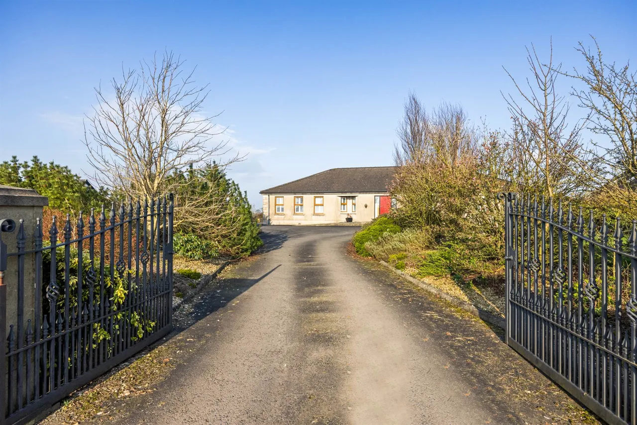 Back Road, Drumbo, BT27, photo 3