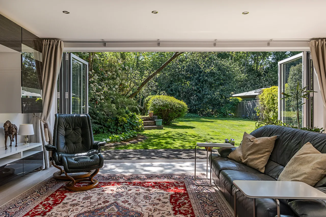 Church Meadow, Surbiton, KT6, photo 4