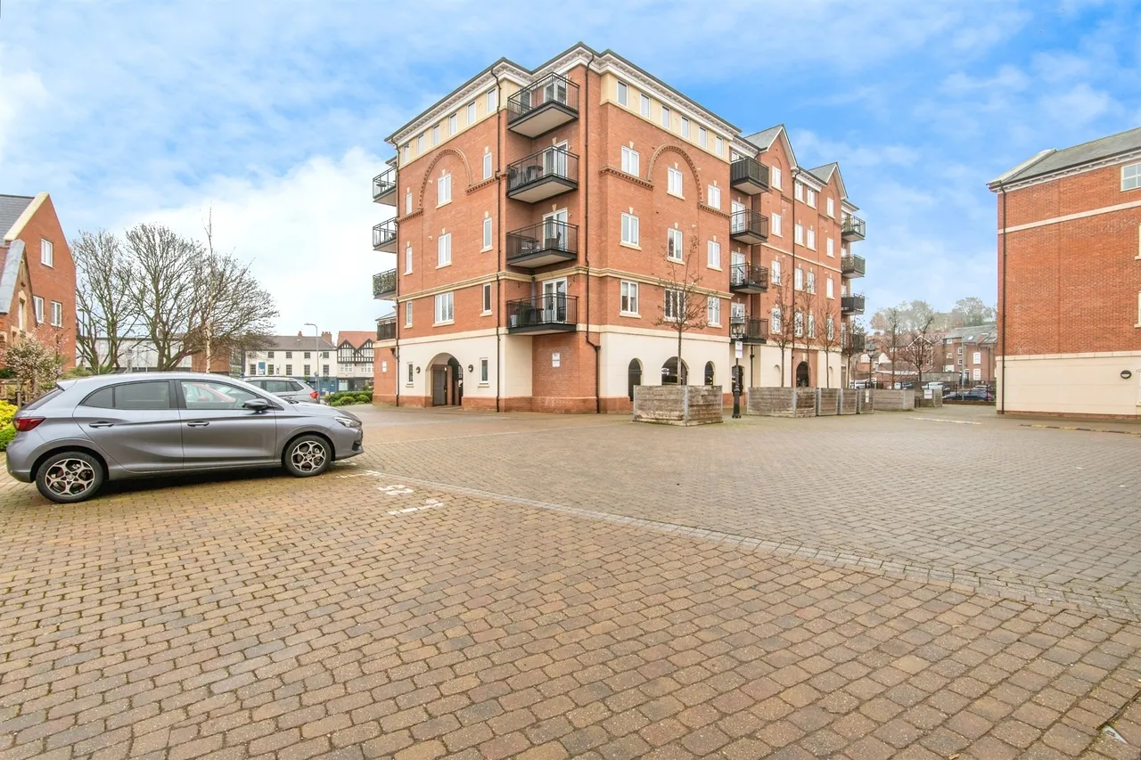 St. Peters Street, Worcester, photo 9