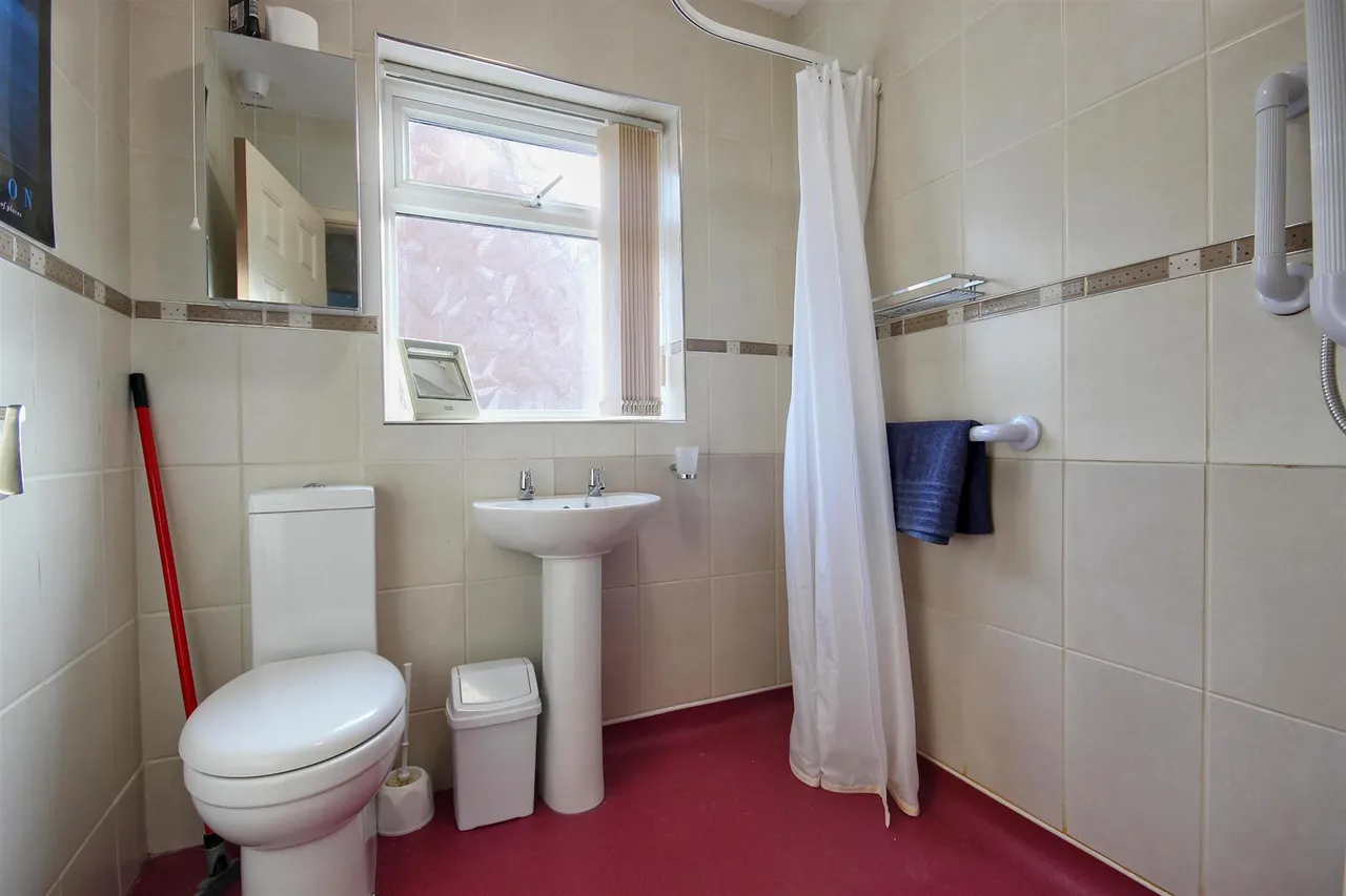 Willows Drive, Hornsea, photo 10