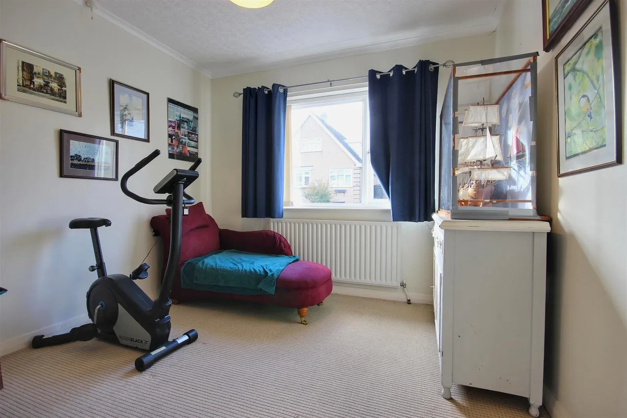 Willows Drive, Hornsea, photo 9