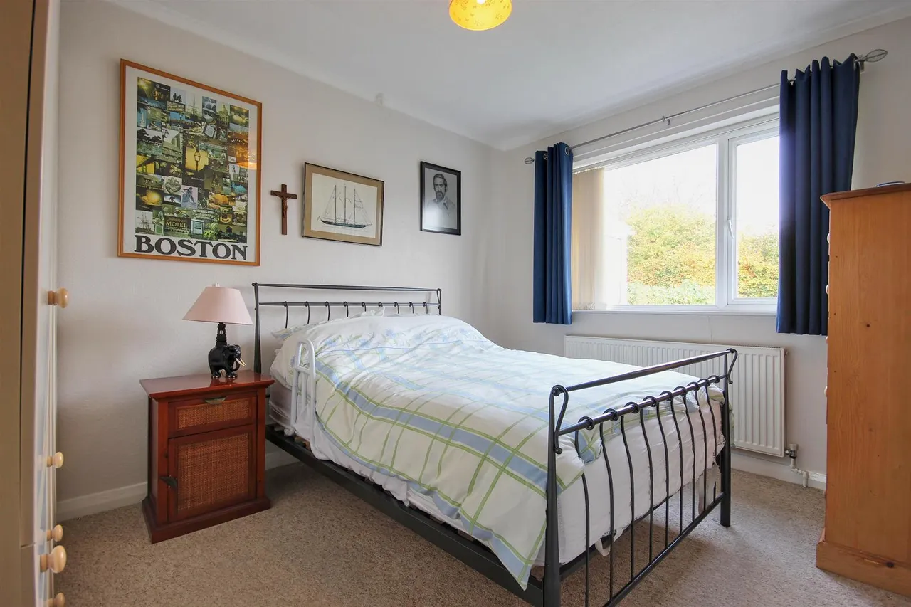 Willows Drive, Hornsea, photo 15