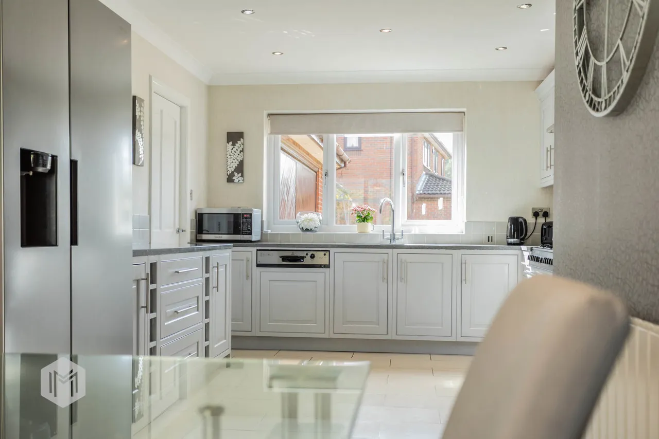Willowfield Grove, Ashton-In-Makerfield, Wigan, WN4 9NN, photo 14