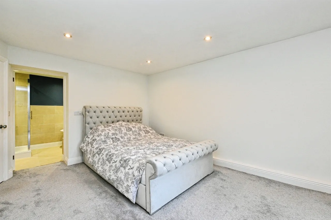 Victoria Road, Wisbech, PE13, photo 10