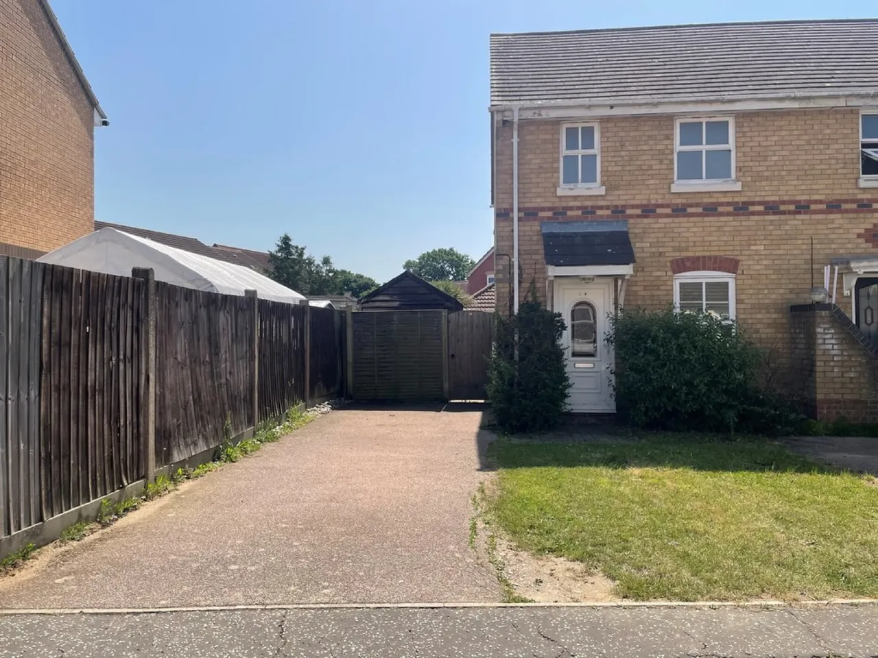 Regents Close, Highwoods, photo 5