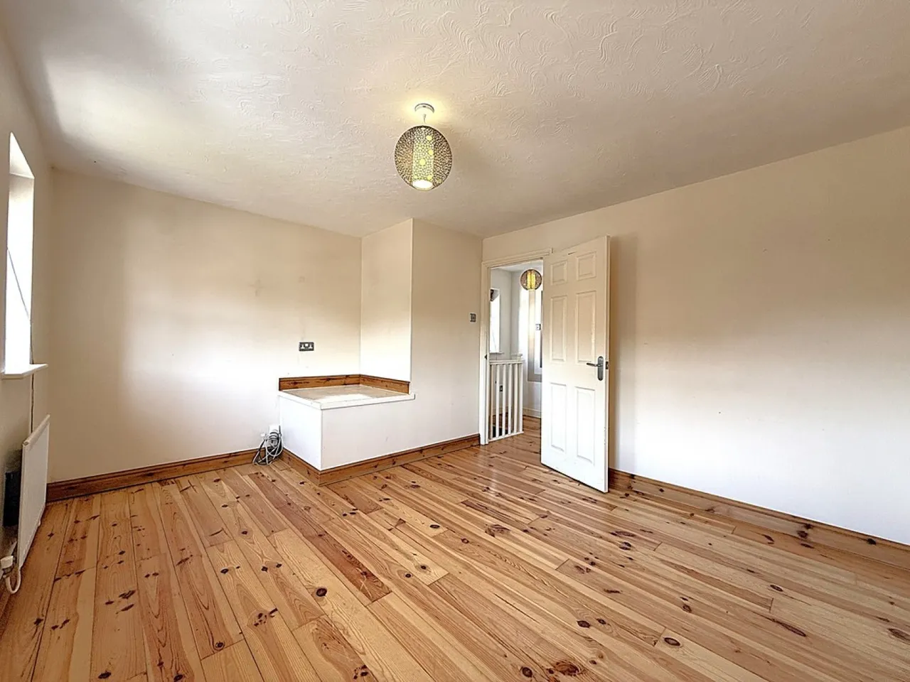Regents Close, Highwoods, photo 10