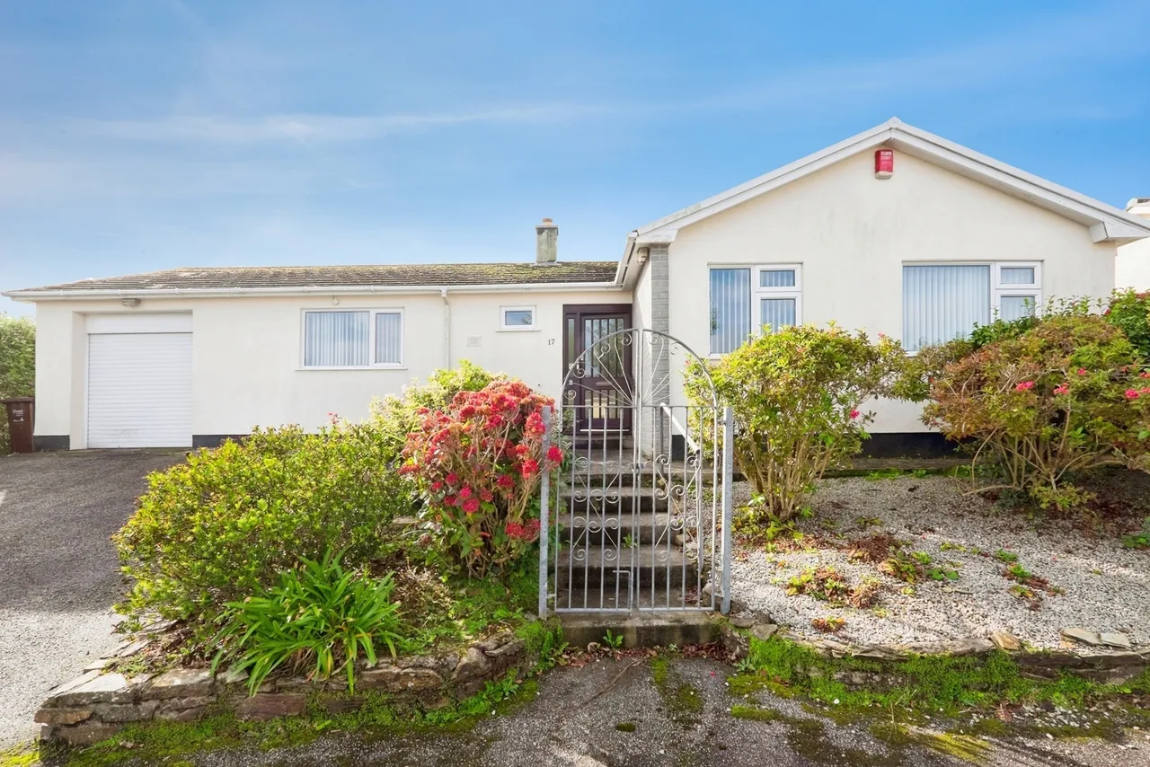 Penarwyn Crescent, Penzance, TR18, photo 2
