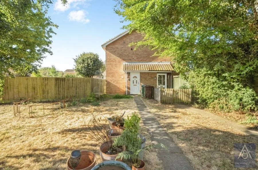 1 bed house for sale, Hazley Walk, Buckingham, MK18