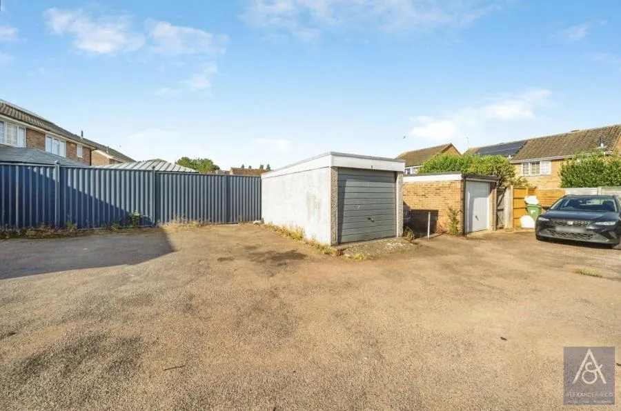 Hazley Walk, Buckingham, MK18, photo 17