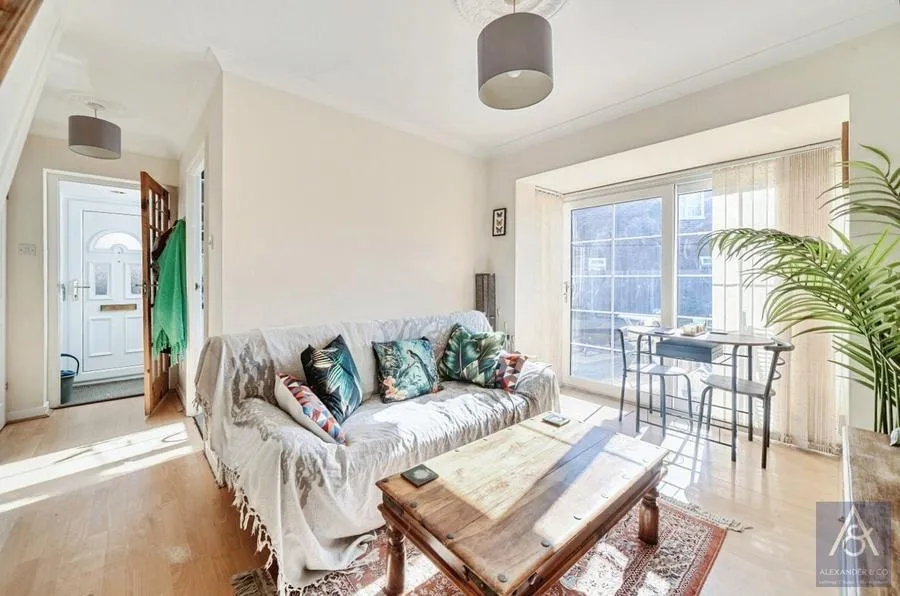 Hazley Walk, Buckingham, MK18, photo 14