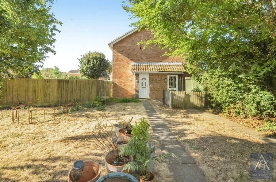 Hazley Walk, Buckingham, MK18, photo 13
