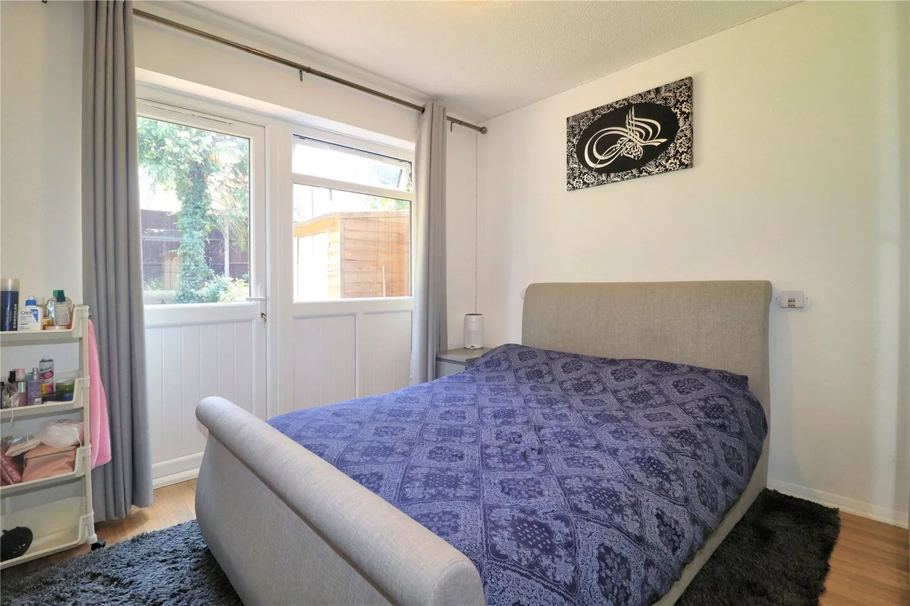 Bower Court, Woking, GU22, photo 8