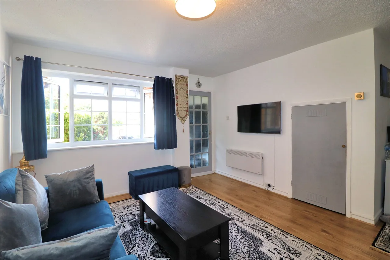 Bower Court, Woking, GU22, photo 5