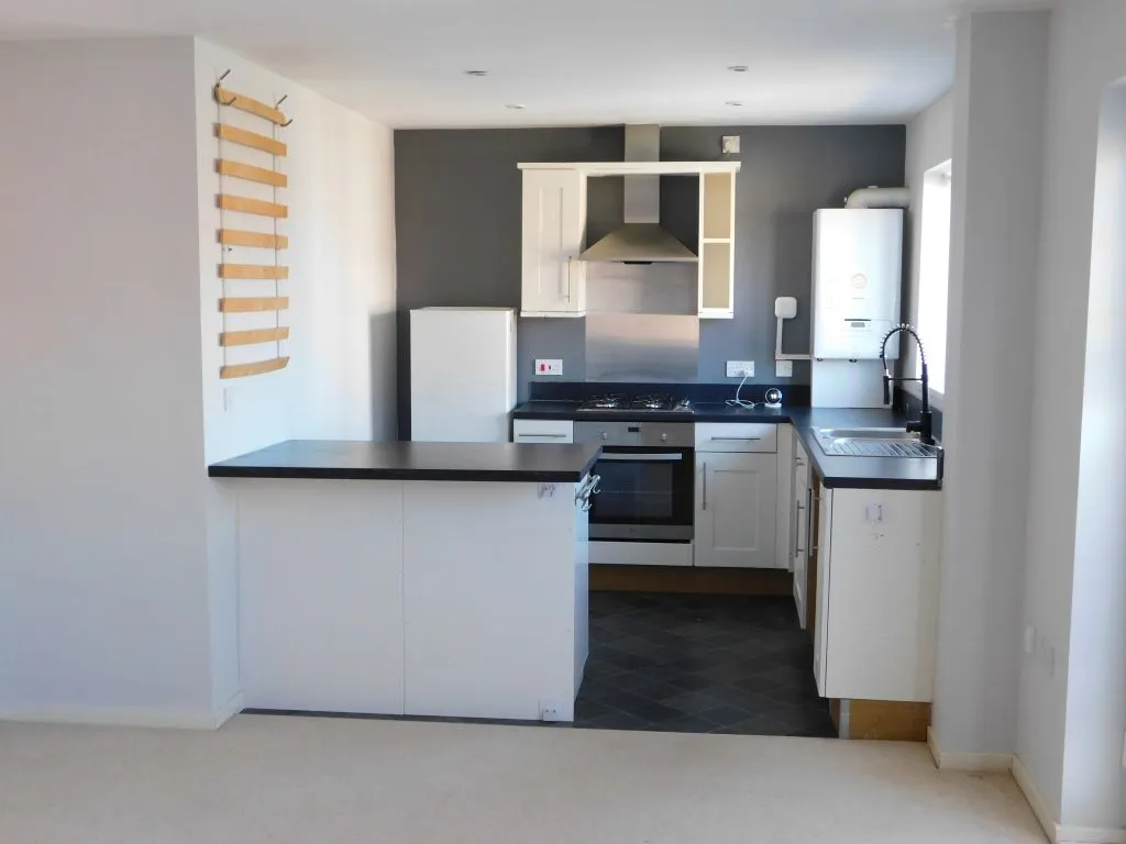 2 bed flat to rent — Sanderson Villas, St James Village, Gateshead, NE8 3DD