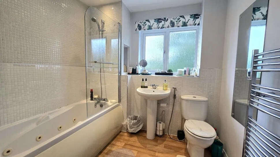 Ainsbrook Avenue, Manchester, M9, photo 12