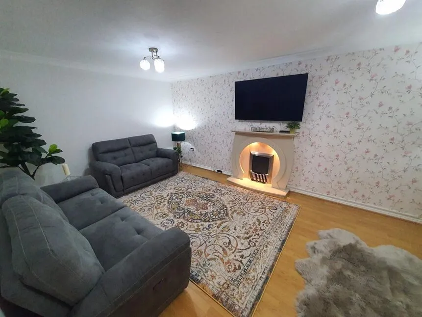 Ainsbrook Avenue, Manchester, M9, photo 2
