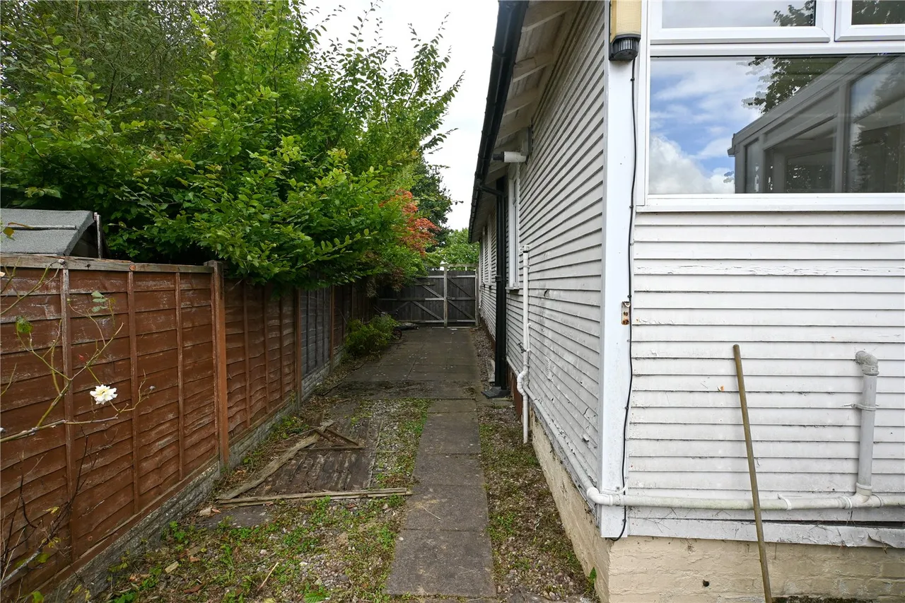 Central Avenue, Northfield, Birmingham, B31 4HN, photo 13