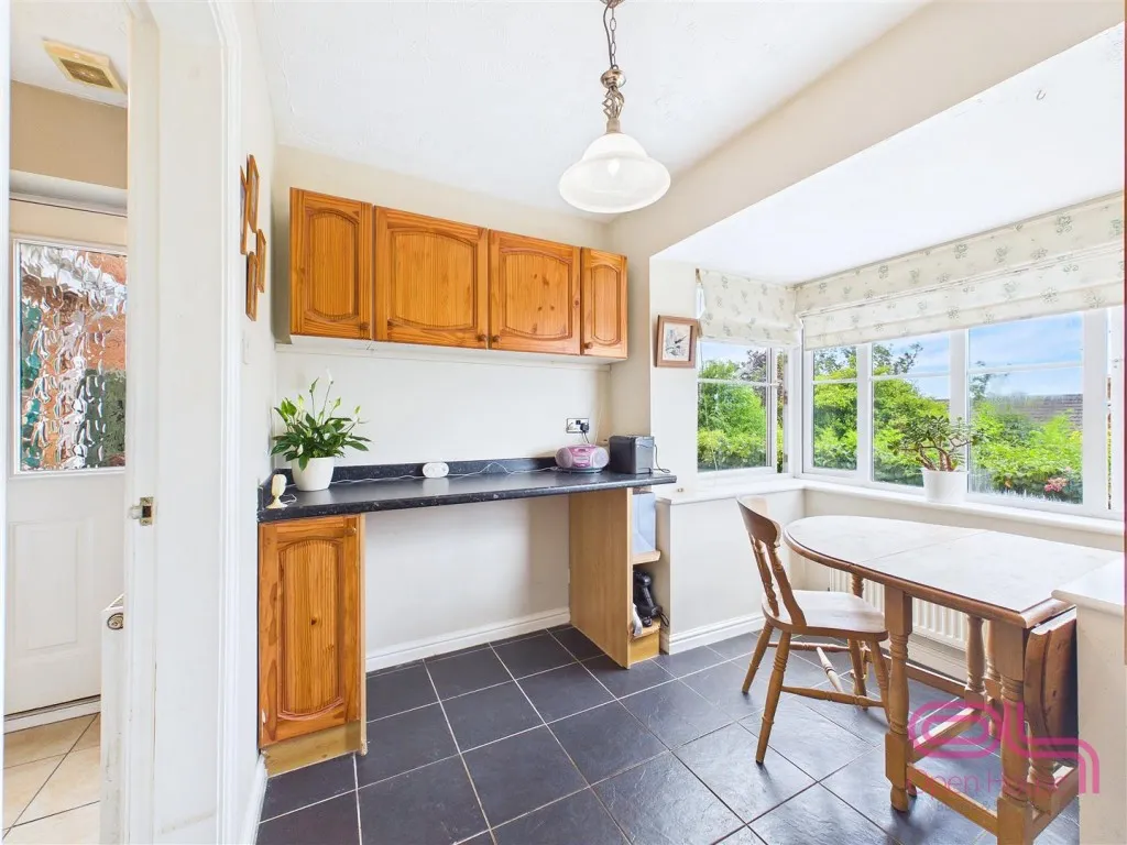 Newby Close, Burton-On-Trent, DE15, photo 13