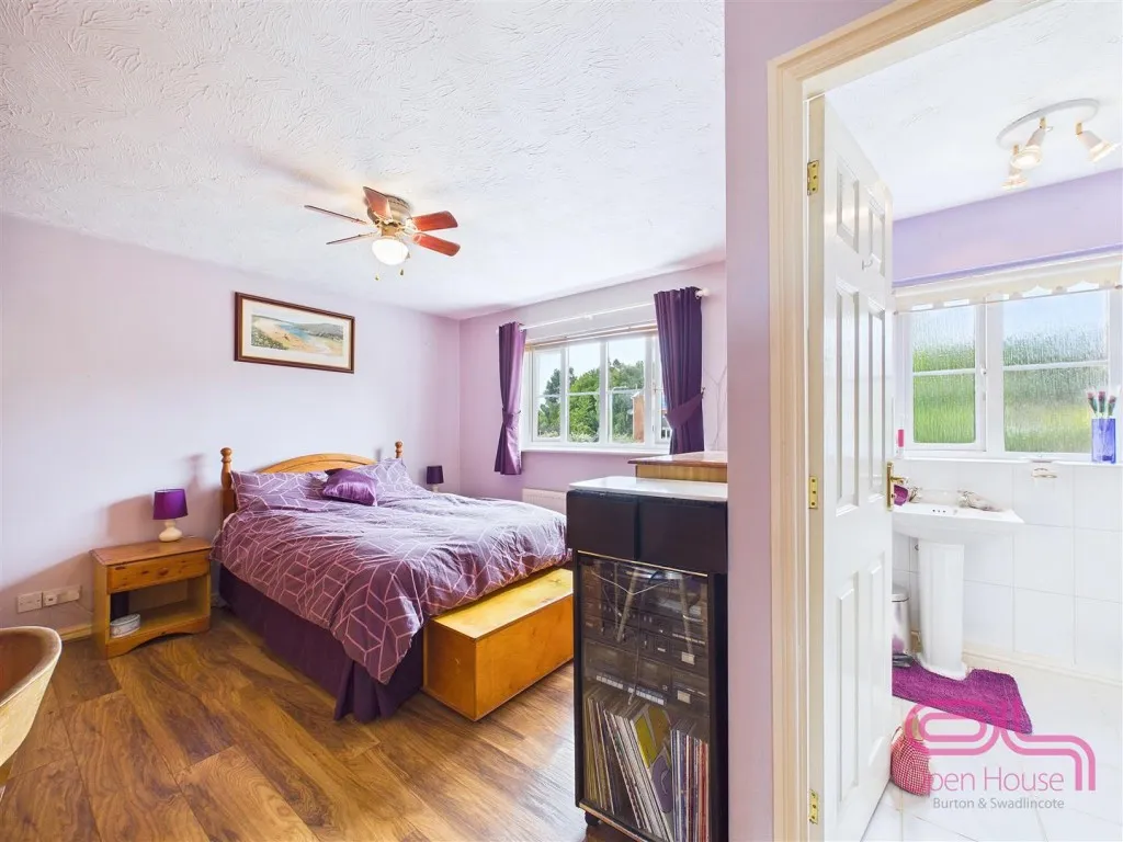 Newby Close, Burton-On-Trent, DE15, photo 19
