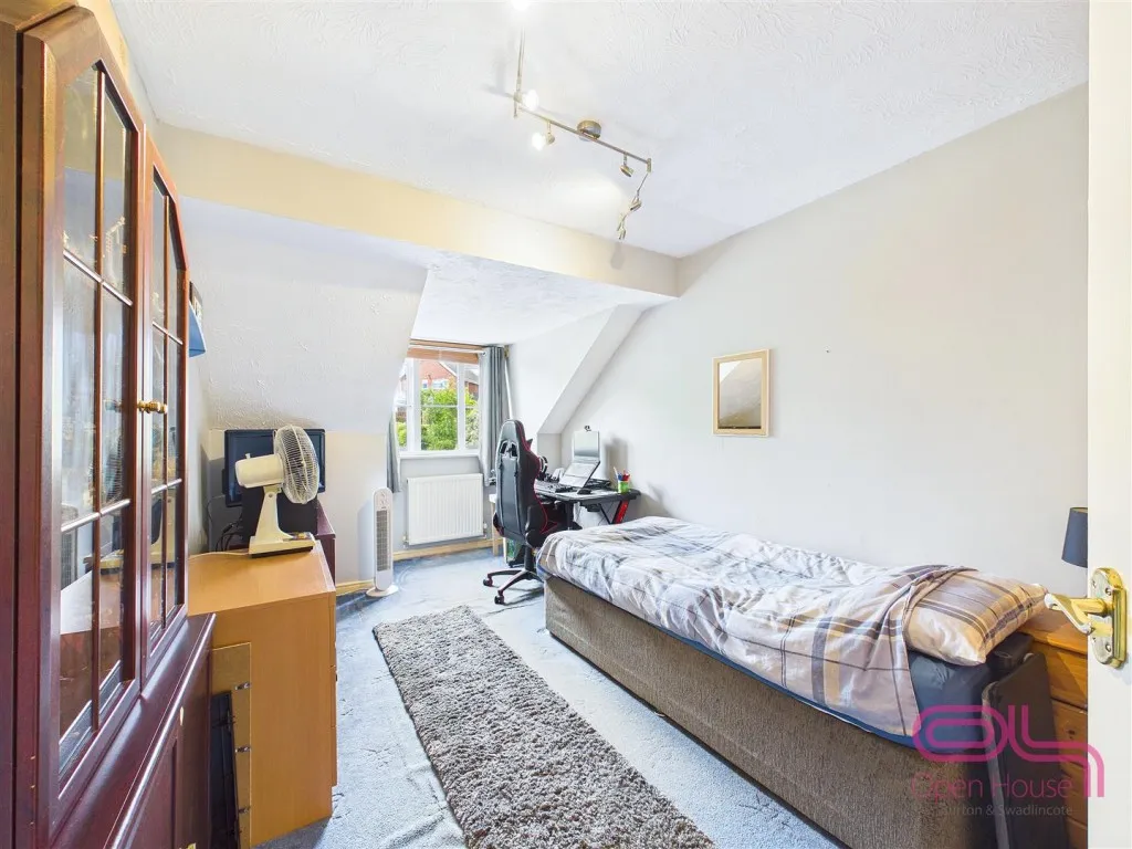 Newby Close, Burton-On-Trent, DE15, photo 23