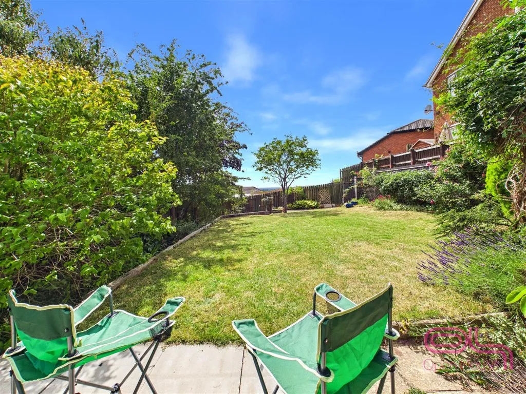 Newby Close, Burton-On-Trent, DE15, photo 38