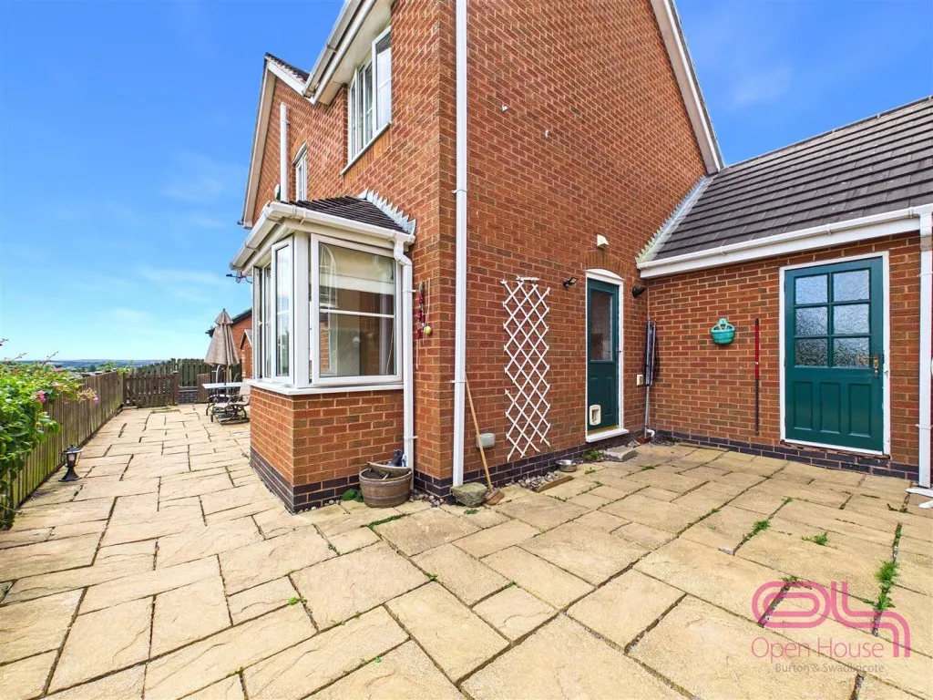 Newby Close, Burton-On-Trent, DE15, photo 31