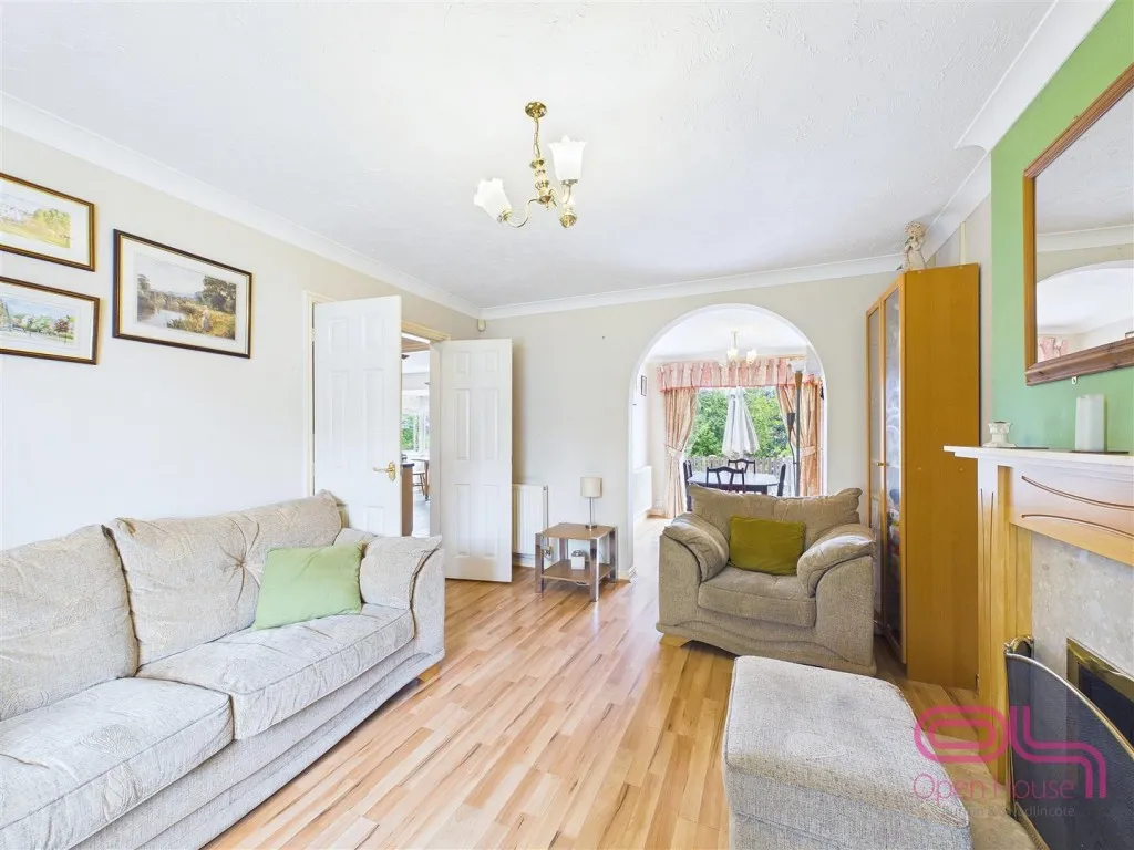 Newby Close, Burton-On-Trent, DE15, photo 7