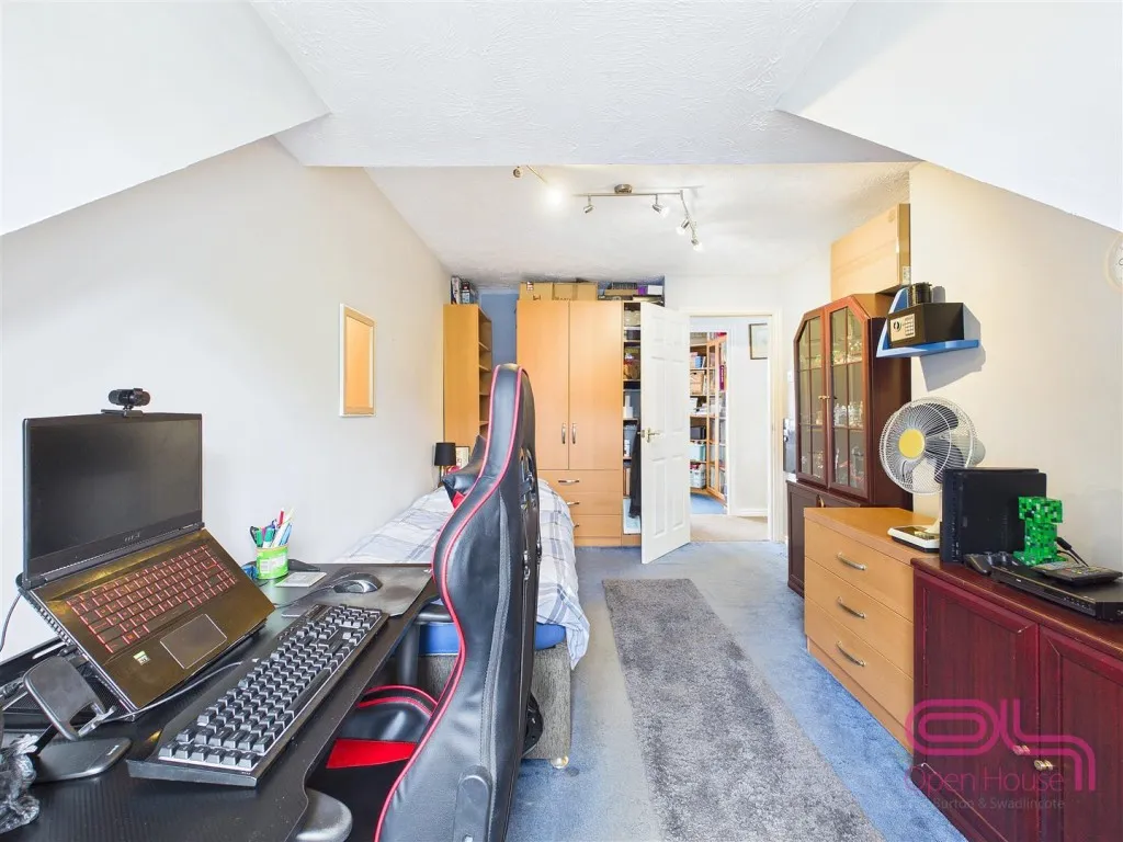 Newby Close, Burton-On-Trent, DE15, photo 24