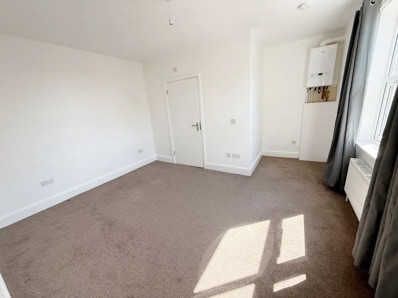 Avenue Road, Grantham, photo 3