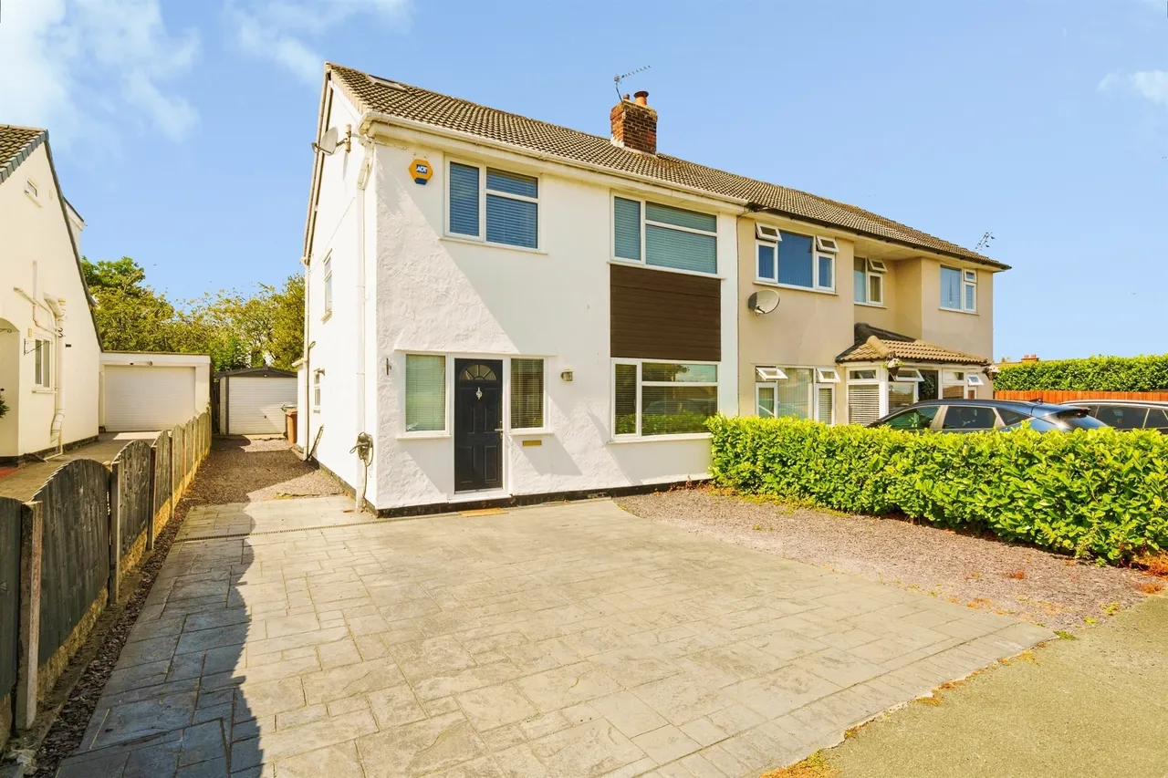 3 bed house for sale — Nelson Drive, Wirral