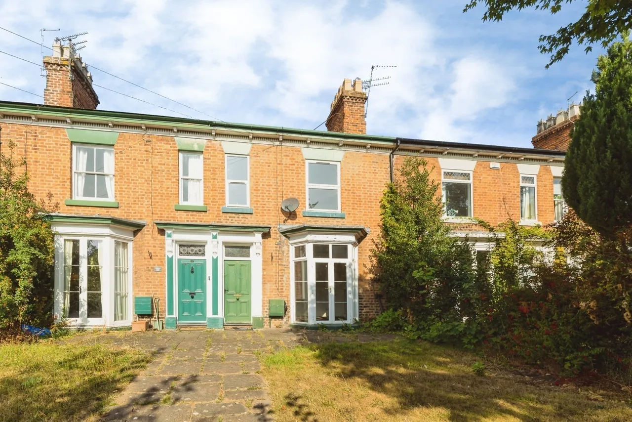 3 bed house for sale, Erddig Road, Wrexham, LL13