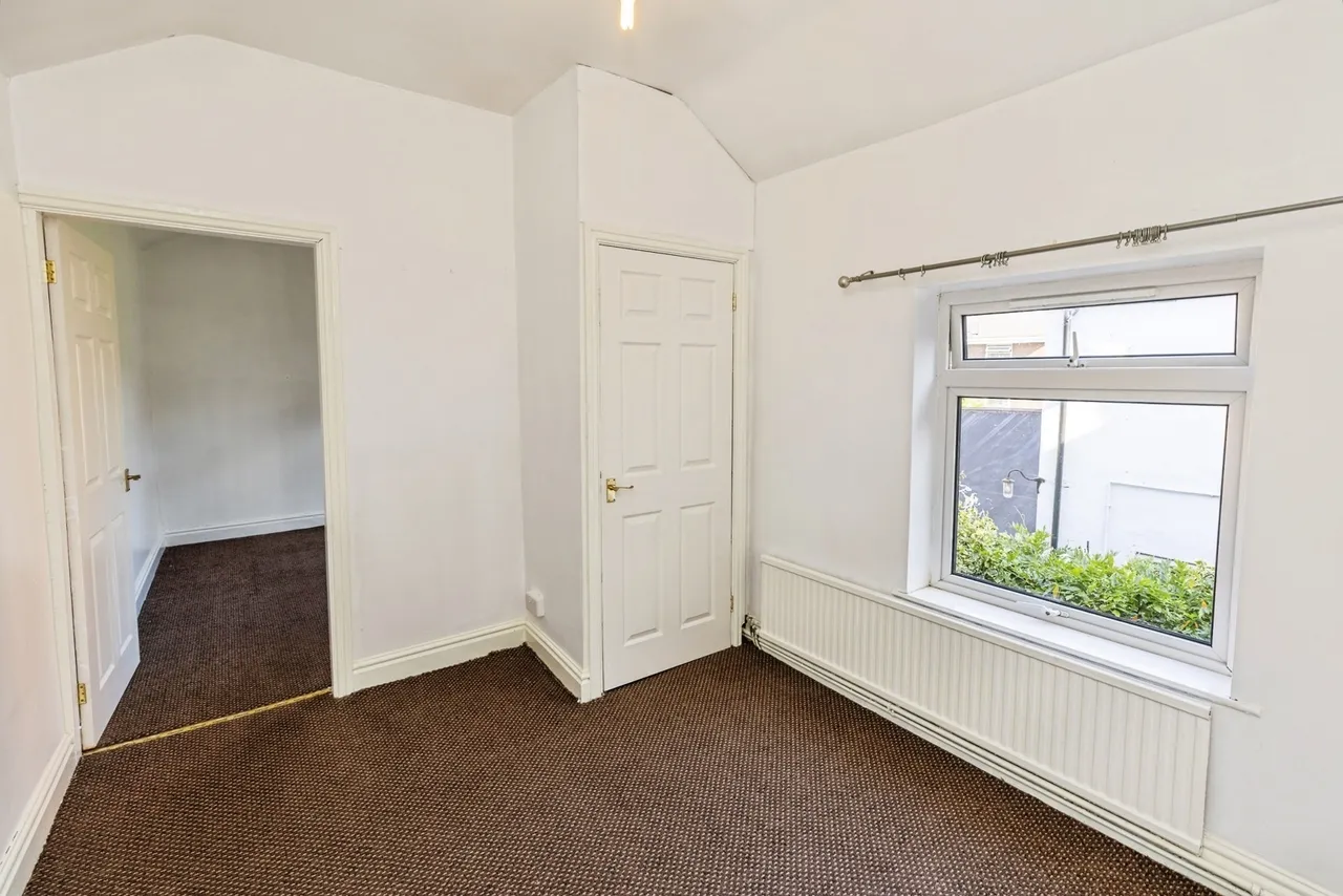 Erddig Road, Wrexham, LL13, photo 13