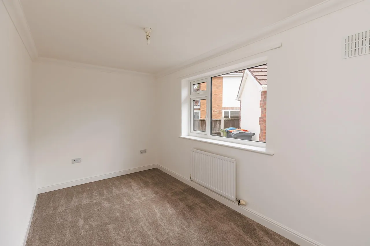 Loxdale Drive, Great Sutton, CH65, photo 14