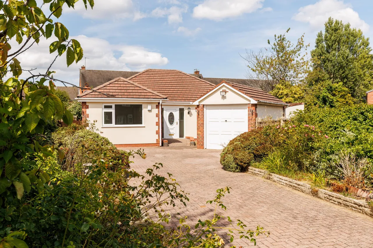 3 bed house for sale, Loxdale Drive, Great Sutton, CH65