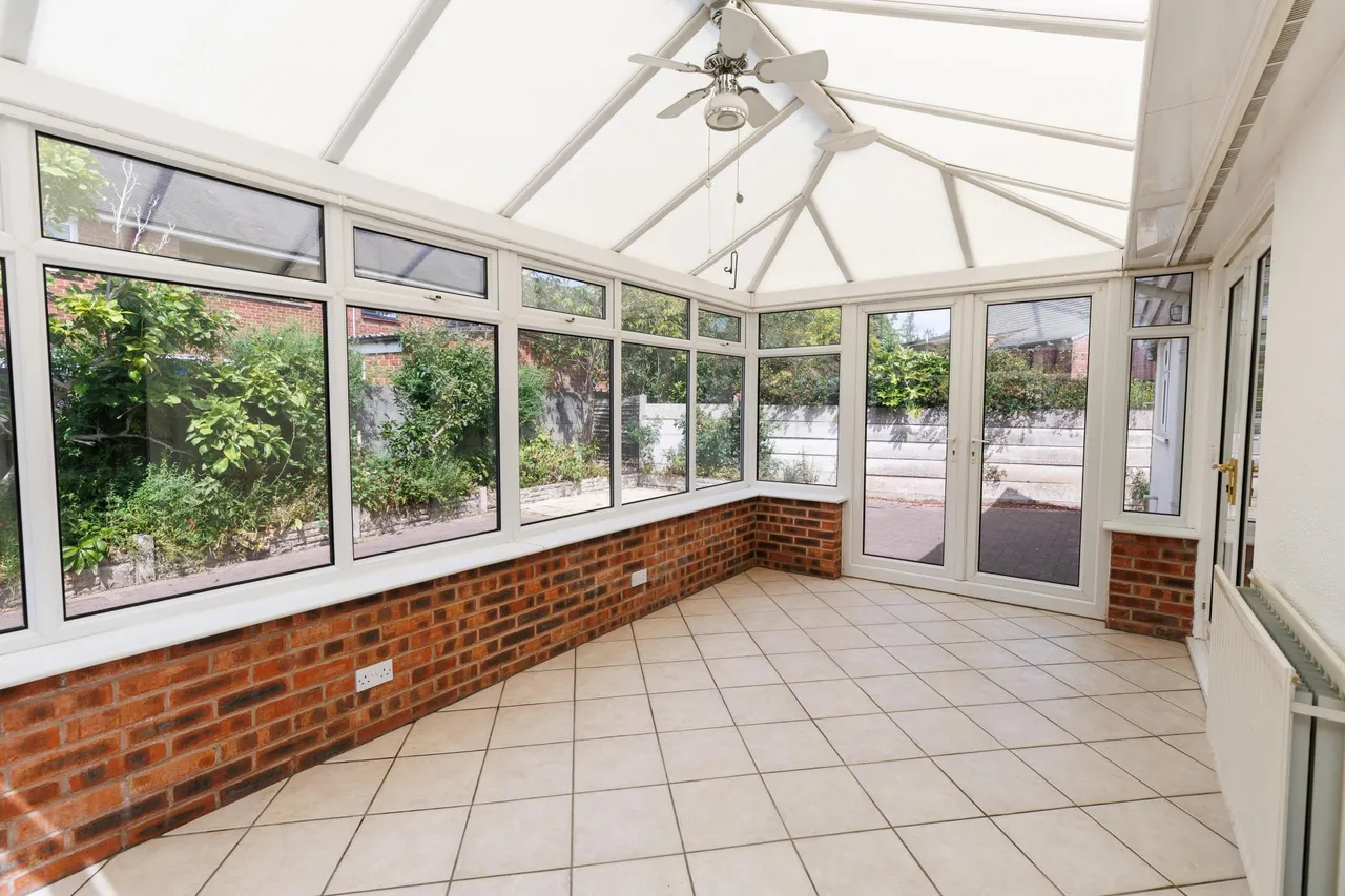 Loxdale Drive, Great Sutton, CH65, photo 9