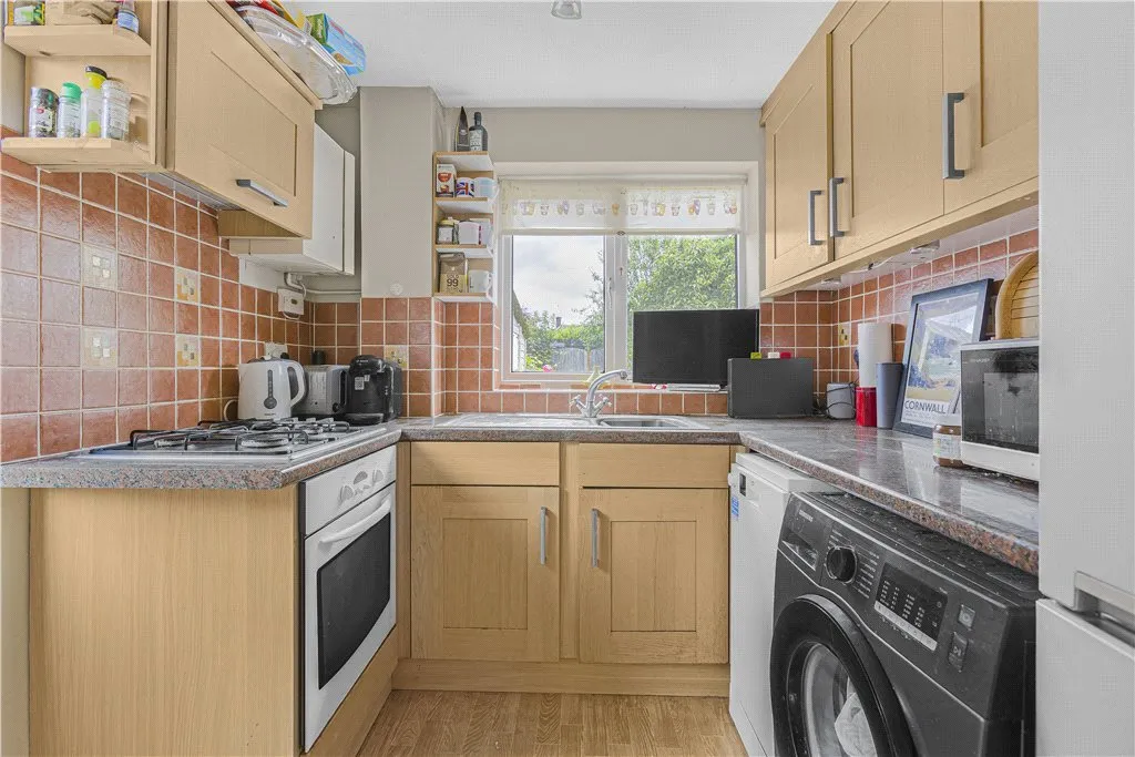 Ashbrook Road, Old Windsor, SL4, photo 3
