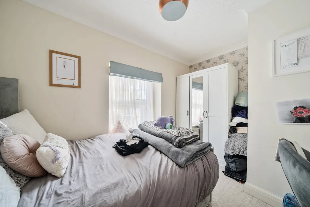 St. Huberts Close, Gerrards Cross, SL9, photo 17