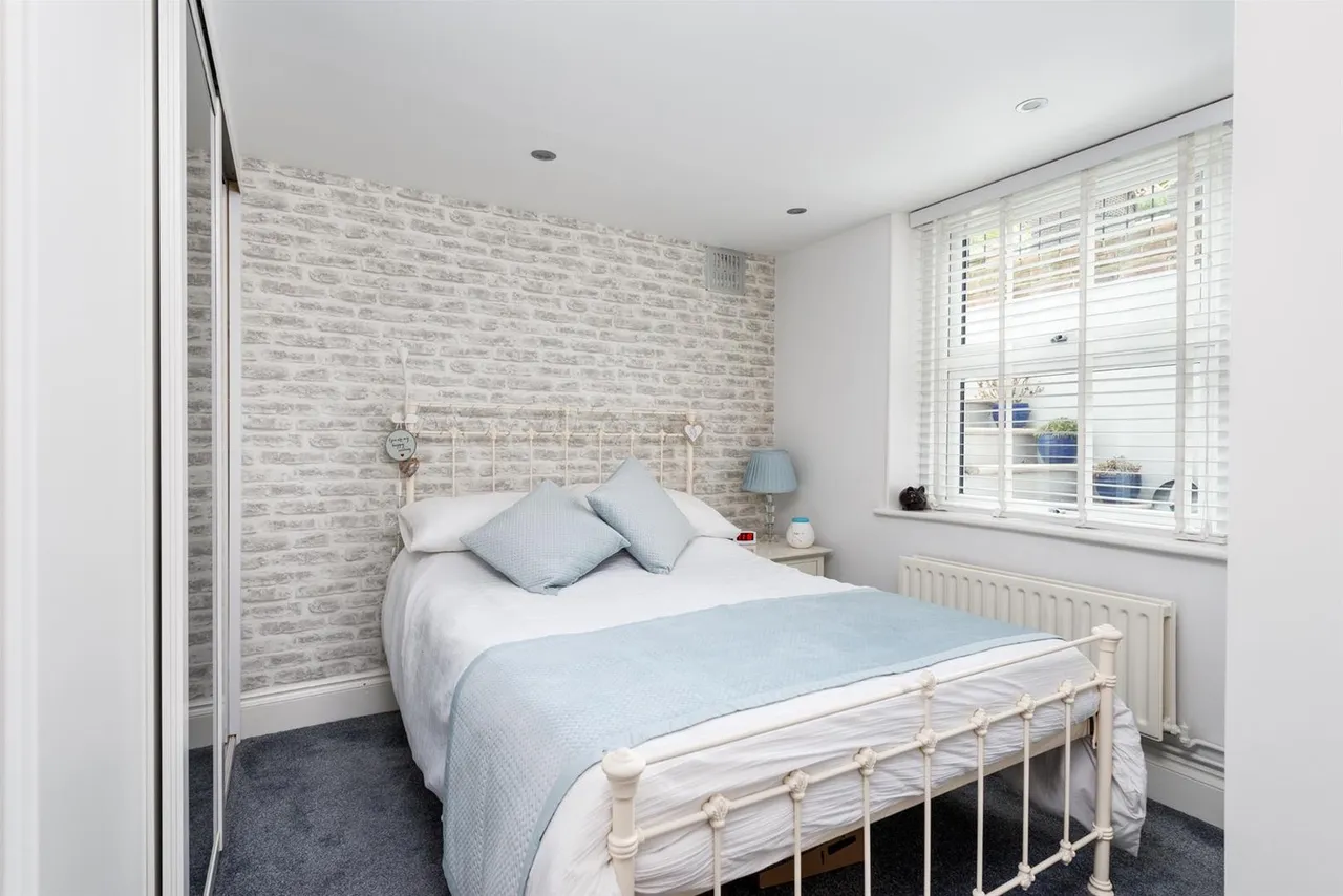 Cobham Terrace, Bean Road, Greenhithe DA9 9HZ, photo 8