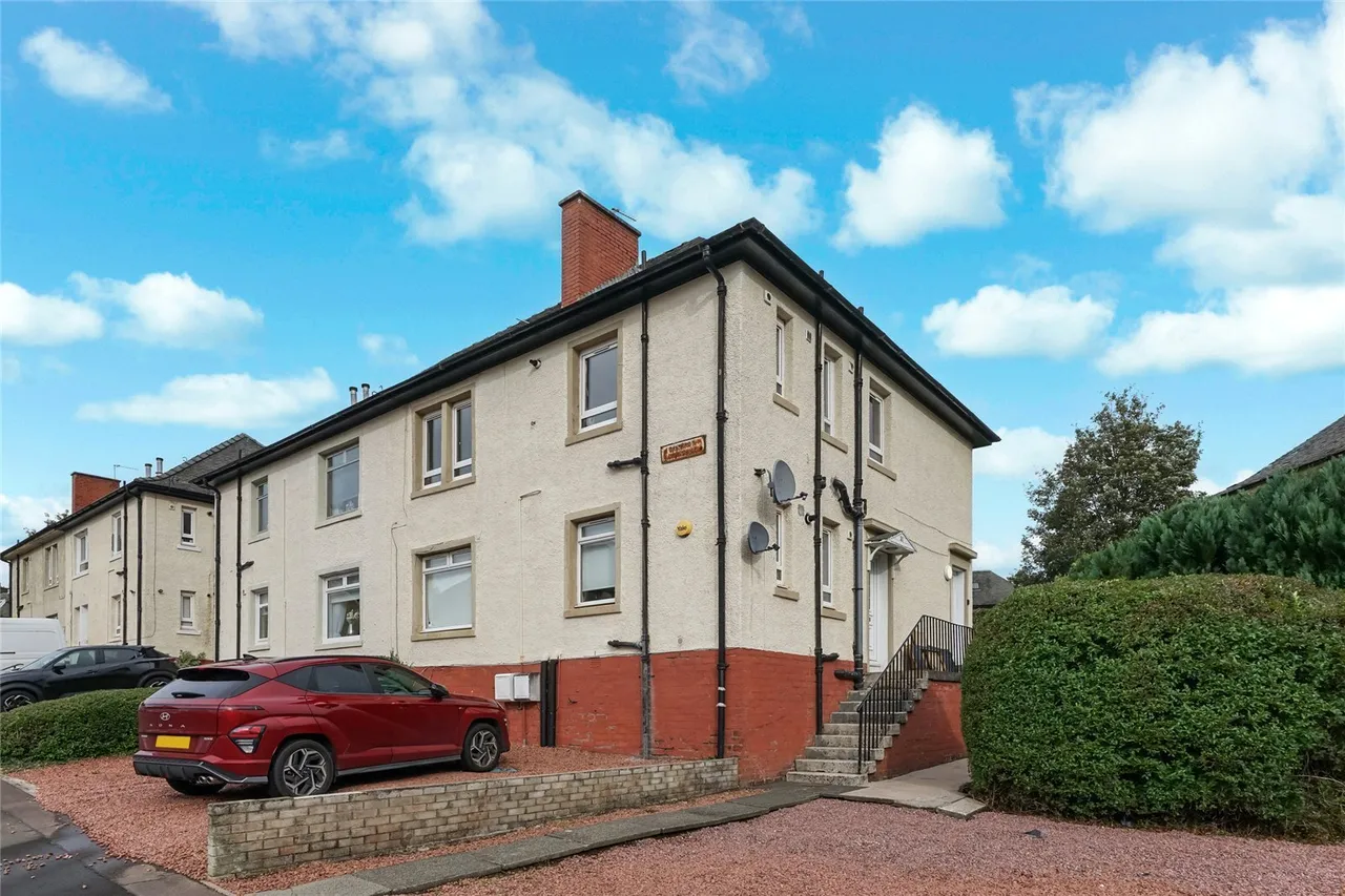 2 bed flat for sale, Cameron Crescent, Hamilton, ML3