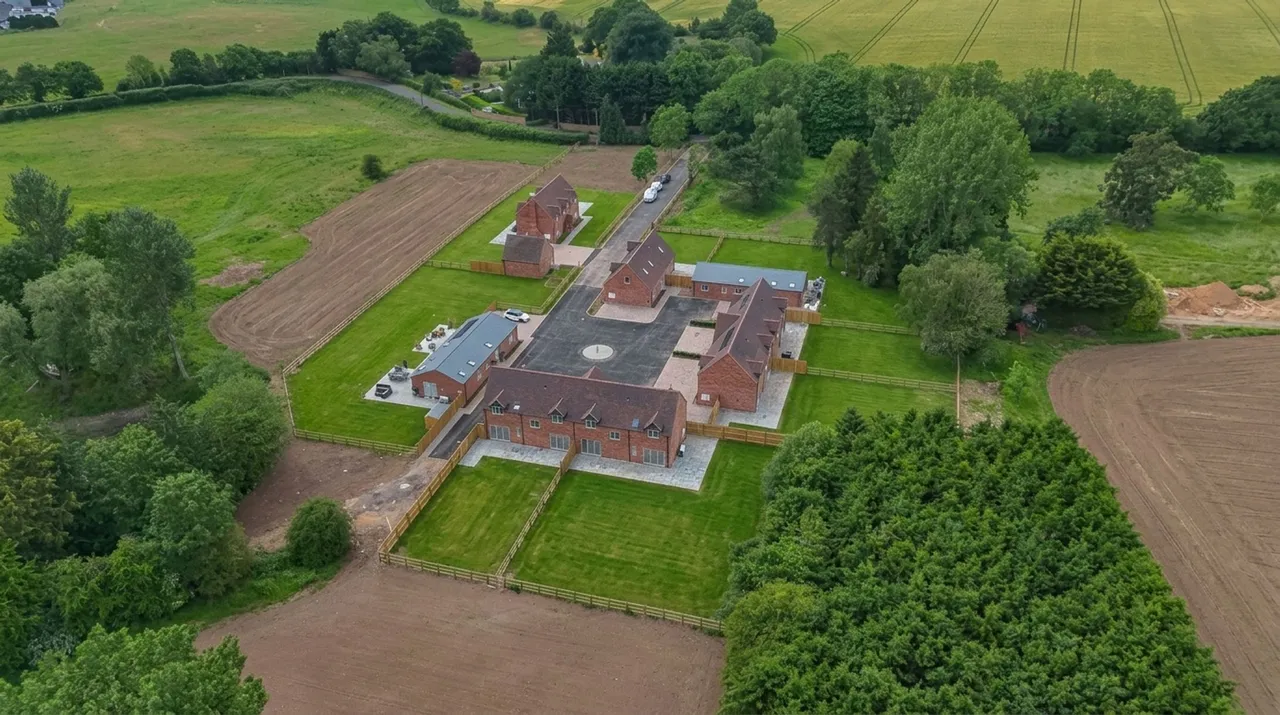 Croft Cottage, High Close Farm, Black Hill, Stratford-Upon-Avon, CV37, photo 12
