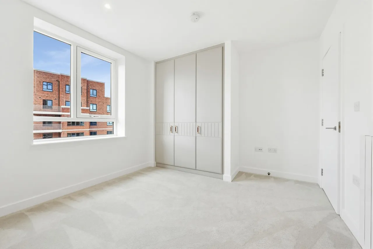 Southlake Road, London, SE28, photo 7