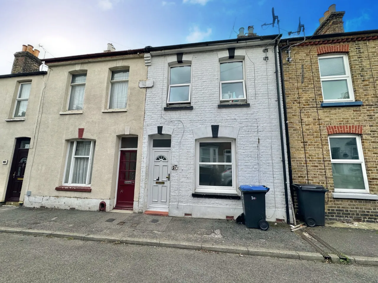 2 bed house to rent, Flora Road, Ramsgate, CT11