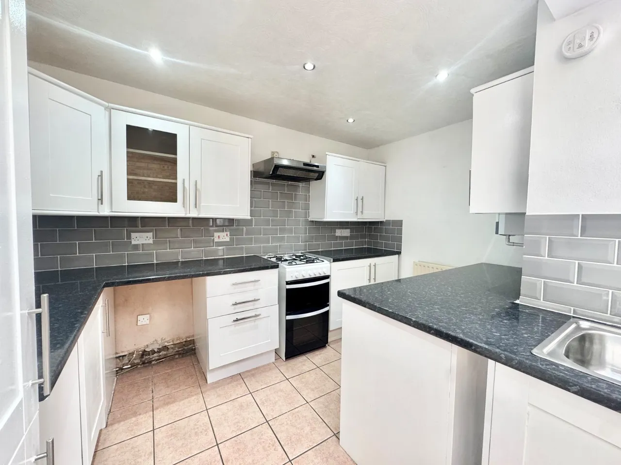 Flora Road, Ramsgate, CT11, photo 2