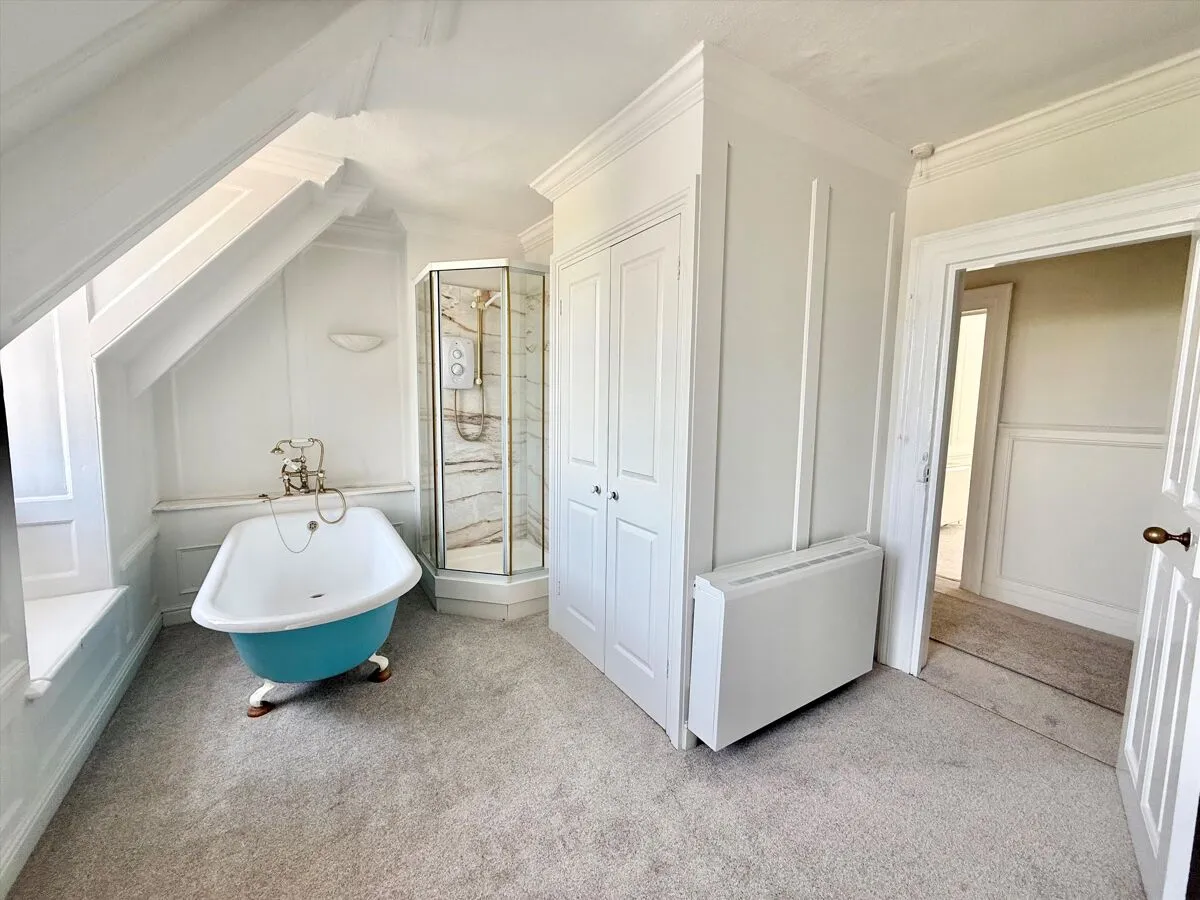 Whittington, Cheltenham, GL54, photo 14