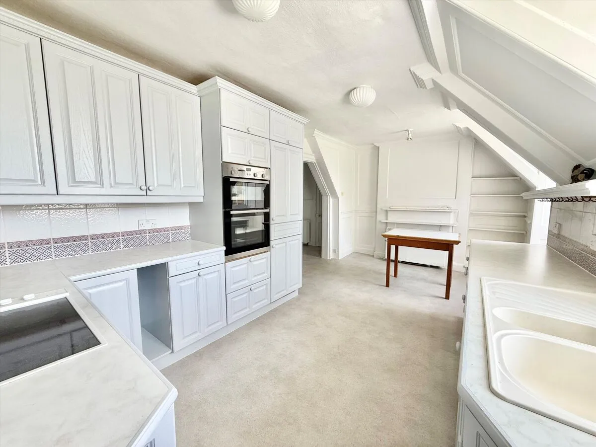 Whittington, Cheltenham, GL54, photo 10