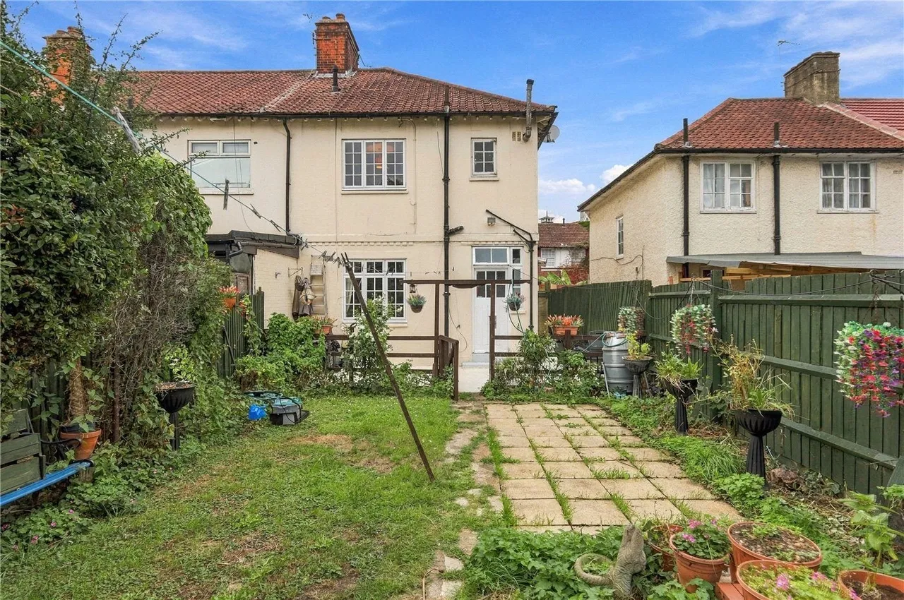 Bedwell Road, London, N17, photo 17